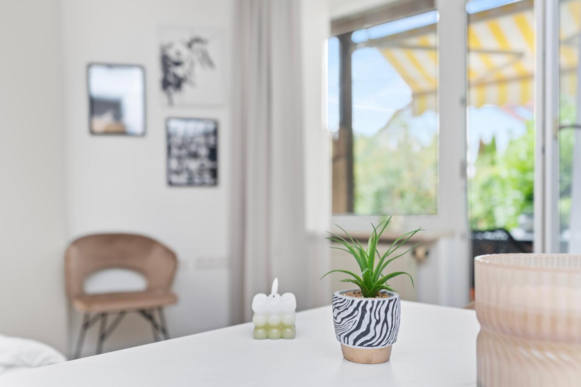 Anytime - Gaestehaus Am Weinberg In Ueberlingen Chambre photo